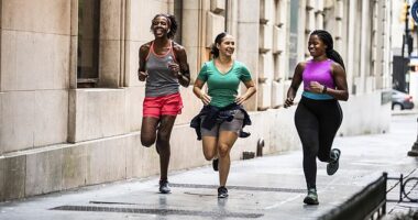 Extroverts preferred high-intensity workouts while people who tend to worry favored short bursts of activity and saw greater stress reduction from exercise