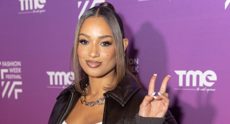 DaniLeigh & Velour’s Cute Vacation Photos Capture Hearts Online