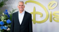 Golden Bachelor Mel Robbins' Controversial Dating Rule Will Ruin Season 2