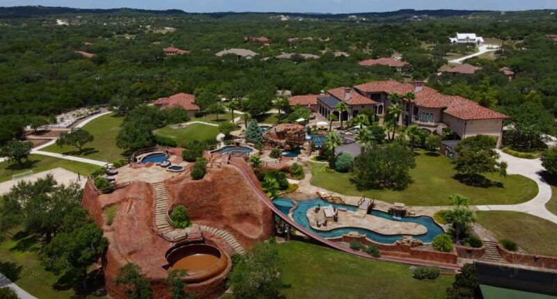Here's A Full Video Tour Of Tony Parker's Insane Texas Estate (With Private Waterpark!!!) That Just Blew Kai Cenat's Mind