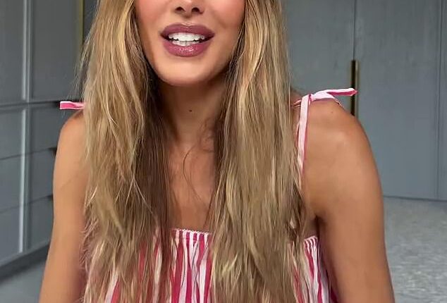 Bec Judd is currently enjoying a luxe family holiday at the Cable Beach Club Resort in Broome, Western Australia. Pictured