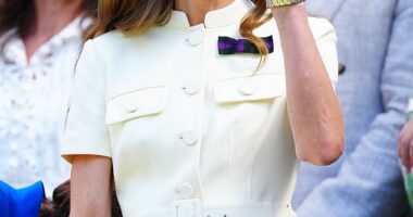 The Princess of Wales waves to the crowd as she was greeted by a huge standing ovation