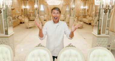 Jack McBrayer Compares ‘Zillow Gone Wild’ to ‘Tiger King’ and Explains How Retta Convinced Him To Host