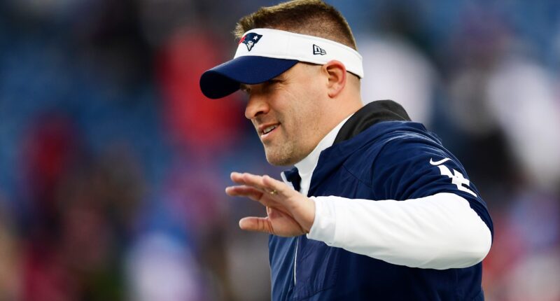 Josh McDaniels Emphasizing New Patriots Players in Pass Offense