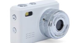 Inspired by the nostalgic digital camera trend, Kmart Australia have just launched a mini key-chain sized version that costs $29
