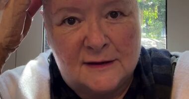 Magda Szubanski is feeling the love from her famous pals as she battles cancer