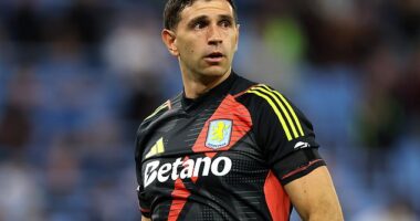Man United have failed in their surprise pursuit of Aston Villa goalkeeper Emiliano Martinez
