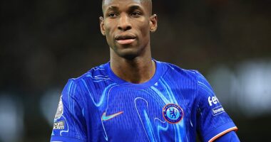 Man United have reportedly held talks with Chelsea striker Nicolas Jackson's representatives