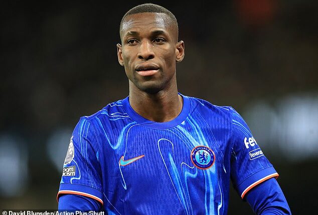 Man United have reportedly held talks with Chelsea striker Nicolas Jackson's representatives