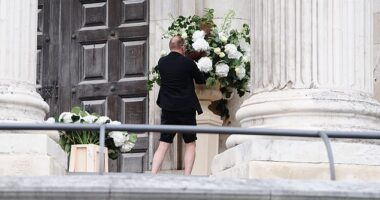 Preparations for Mel B 's wedding day have begun shortly before she's set to walk down the aisle for the third time on Saturday