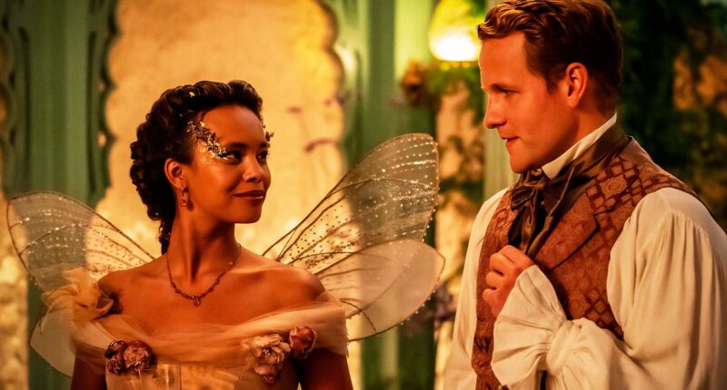 My Favorite Romantic Moment In The Buccaneers Season 2, Episode 3 Was The One I Least Expected
