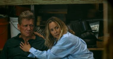 The Waterfront. (L to R) Holt McCallany as Harlan Buckley, Maria Bello as Belle Buckley in episode 104 of The Waterfront. Cr. Dana Hawley/Netflix © 2025