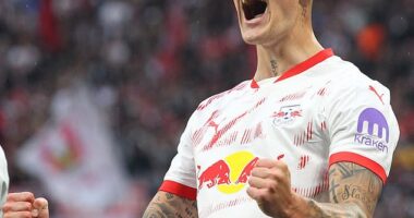 Newcastle are considering a move for Benjamin Sesko if Alexander Isak departs