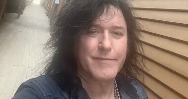 Norwegian rock singer Åge Sten 'Glam' Nilsen (pictured) has apologised after he was publicly called out by presenter Julia Morris for groping her during a live interview at the Eurovision Song Contest in 2005