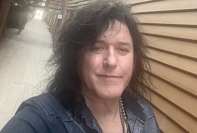 Norwegian rock singer Åge Sten 'Glam' Nilsen (pictured) has apologised after he was publicly called out by presenter Julia Morris for groping her during a live interview at the Eurovision Song Contest in 2005