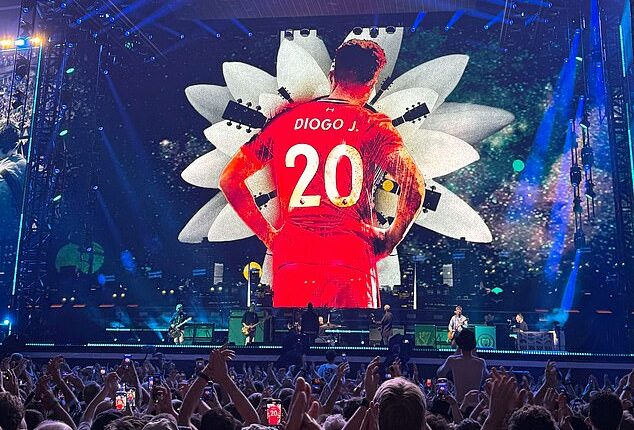 Oasis pay heart-warming tribute to Diogo Jota after his death during iconic song on the opening night of their historic reunion tour in Cardiff