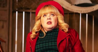 One Of These 7 Streaming Shows Will Be Your Next TV Obsession