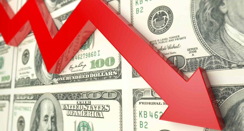 One big Wall Street firm is calling for the end of dollar selling, at least for now