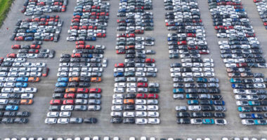 Rally in European auto stocks moves up a gear on hopes for a tariff deal