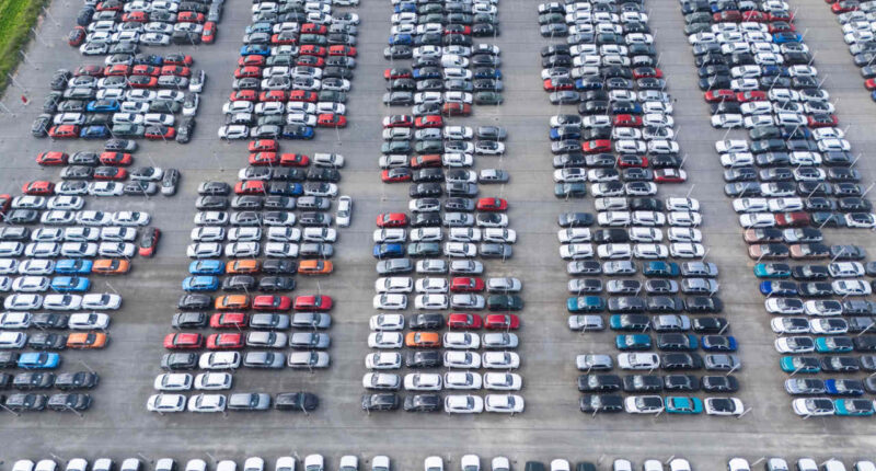 Rally in European auto stocks moves up a gear on hopes for a tariff deal