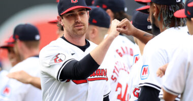 Report: Blue Jays Acquire Former Cy Young Winner