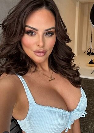 Rhian Sugden has revealed she feels 'sexier than ever' after losing 4lbs following her breast reduction surgery in a fresh update to fans on Saturday (pictured post reduction on Saturday)