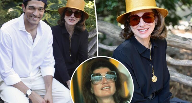 See first photos of Naomi Watts as Jackie Kennedy in 'American Love Story'