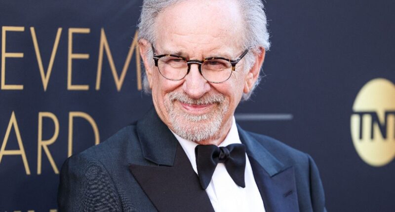 Steven Spielberg Is Delivering A Sci-Fi Return That Should've Happened Much Sooner After $370 Million Blockbuster