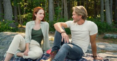 Sullivan’s Crossing -- “Aftershock” -- Image Number: SUL108_0113 -- Pictured (L-R): Morgan Kohan as Maggie Sullivan and Chad Michael Murray as Cal Jones -- Photo: Michael Tompkins/Fremantle -- © 2023 Fremantle. All Rights Reserved.