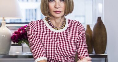 Vogue is the cream of the crop in the fashion world, and many dream of working at elite publication - but could you have hacked working at Vogue in its prime? Anna Wintour is seen