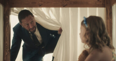 THE BEAR — “Bears”— Season 4 Episode 7 (Streams Thursday, June 26th) Pictured: Ebon Moss-Bachrach as Richard “Richie” Jerimovich, Annabelle Toomey as Eva. CR: FX.