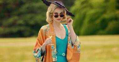 The True Story Behind This 86% Rotten Tomatoes Historical Drama on Streaming Is Even Wilder Than the Show Itself