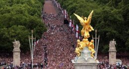 The huge crowd packed onto The Mall to watch as the Lionesses arrived at Buckingham Palace