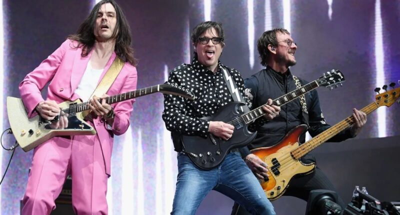 This Album Nearly Broke Weezer – Now It’s a Cult Classic