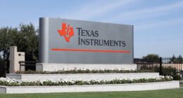 This ‘unique’ chip stock is now a buy, analysts say