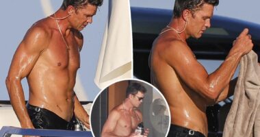 Tom Brady shows off sculpted physique while yachting in Ibiza