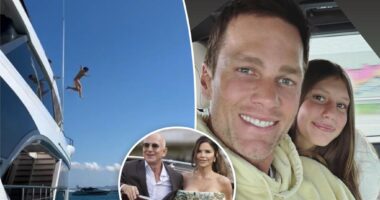 Tom Brady takes daughter Vivian on a yacht after Bezos wedding