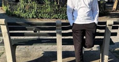 Democrat Hakeem Jeffries has been accused of Photoshopping himself after sharing an Instagram post with a suspiciously warped bench around his hip area