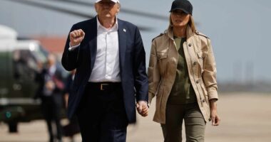 Trump rounds out key tariff threats with letters to EU and Mexico