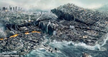 A picture from the movie San Andreas gives an idea of the carnage that could be caused by the Ring of Fire igniting