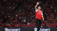 Viktor Gyokeres waved to fans ahead of Sunday's game between Arsenal and Newcastle