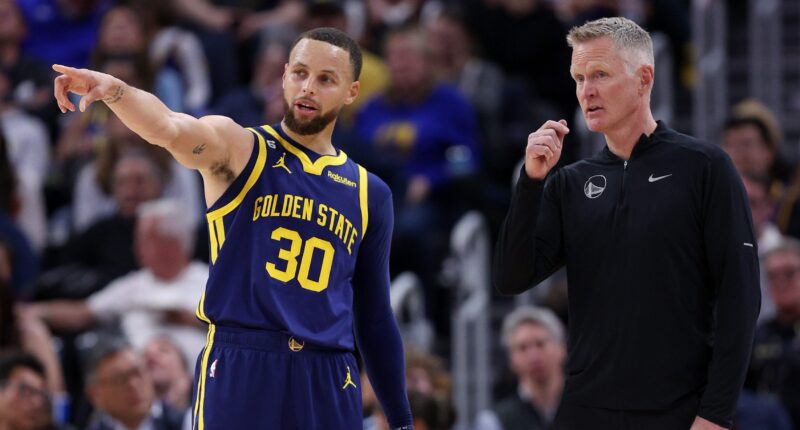 Warriors Making Calls on Trade for Lakers' LeBron James: Report