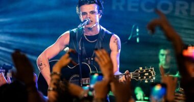 Yungblud has cancelled a major concert in Scotland due to a painful health issue he has been battling