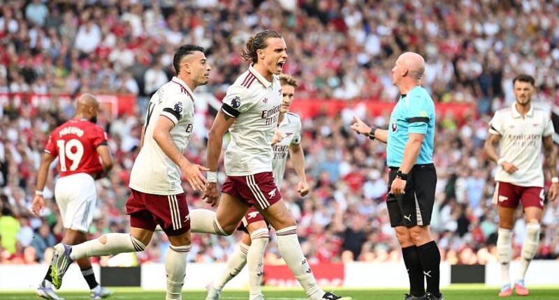 Manchester United vs Arsenal - Premier League: Live score, team news and updates as Gunners take lead after goalkeeping HOWLER as Benjamin Sesko starts on the bench