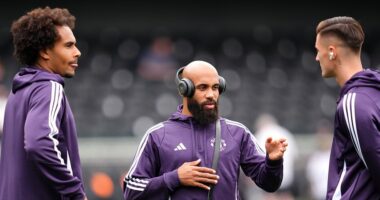 Fulham vs Manchester United - Premier League: Live score, team news and updates as Benjamin Sesko starts on the bench and Andre Onana is overlooked AGAIN