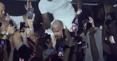 Akon slapped his security guard on the head in front of fans during a performance this week in Russia