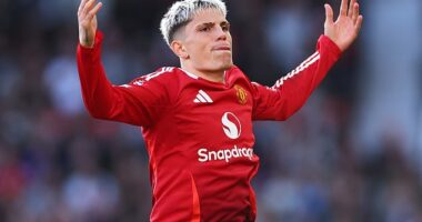 Alejandro Garnacho has full focus on a potential move to Chelsea - and is turning down offers