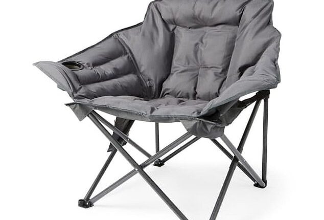 Kmart Australia have launched an $89 Heatpack Chair, which is essentially a hybrid between a classic collapsible outdoor camping chair and an electric blanket.