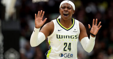 Arike Ogunbowale Responds to Reporter’s Twitter Comments Amid Wings’ Struggles