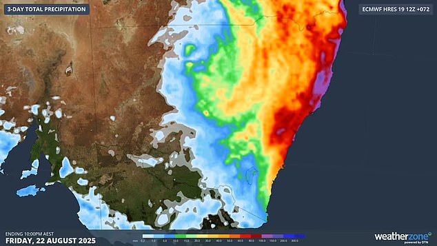 Image: Rainfall accumulation in NSW up until 10pm Friday. Source: Weatherzone